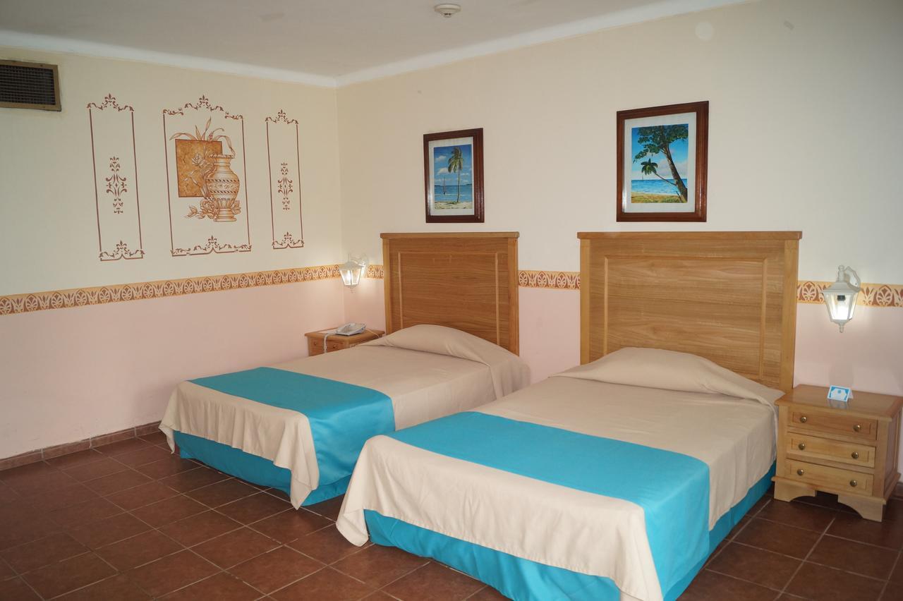 Brisas Guardalavaca 4*