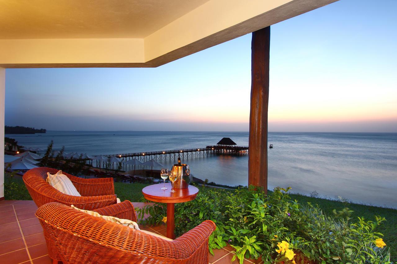 Sea Cliff Resort & Spa 5*