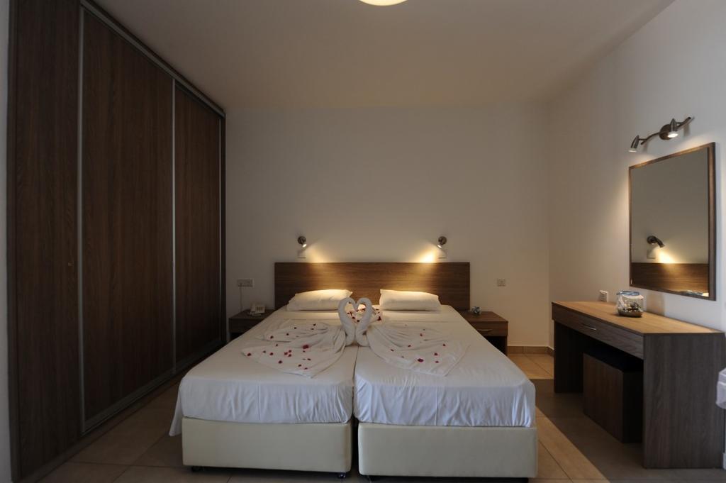 Cosmelenia Hotel Apartments 3*