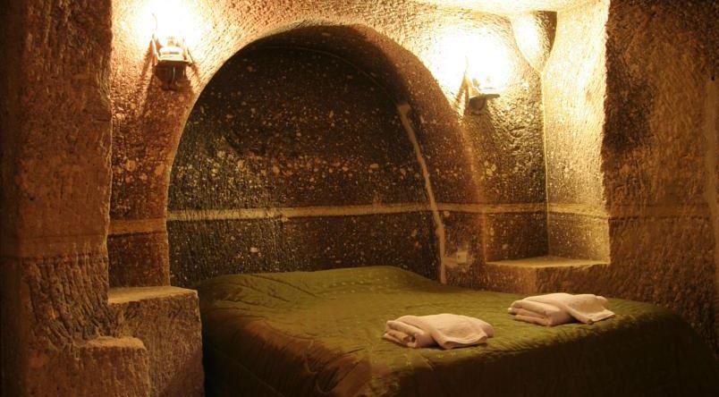 Star cave. Kabul Star Hotel.