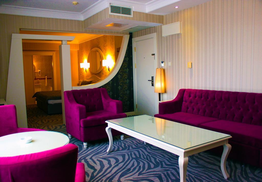 Elegance Resort Hotel 4*