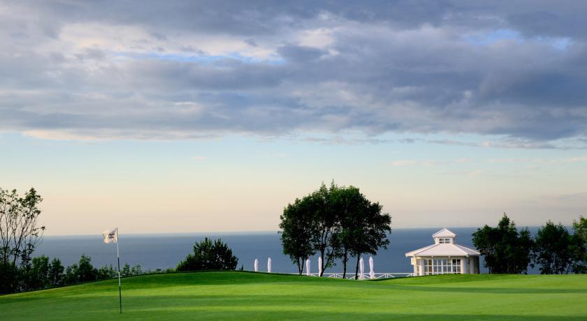 Lighthouse Golf Resort & Spa