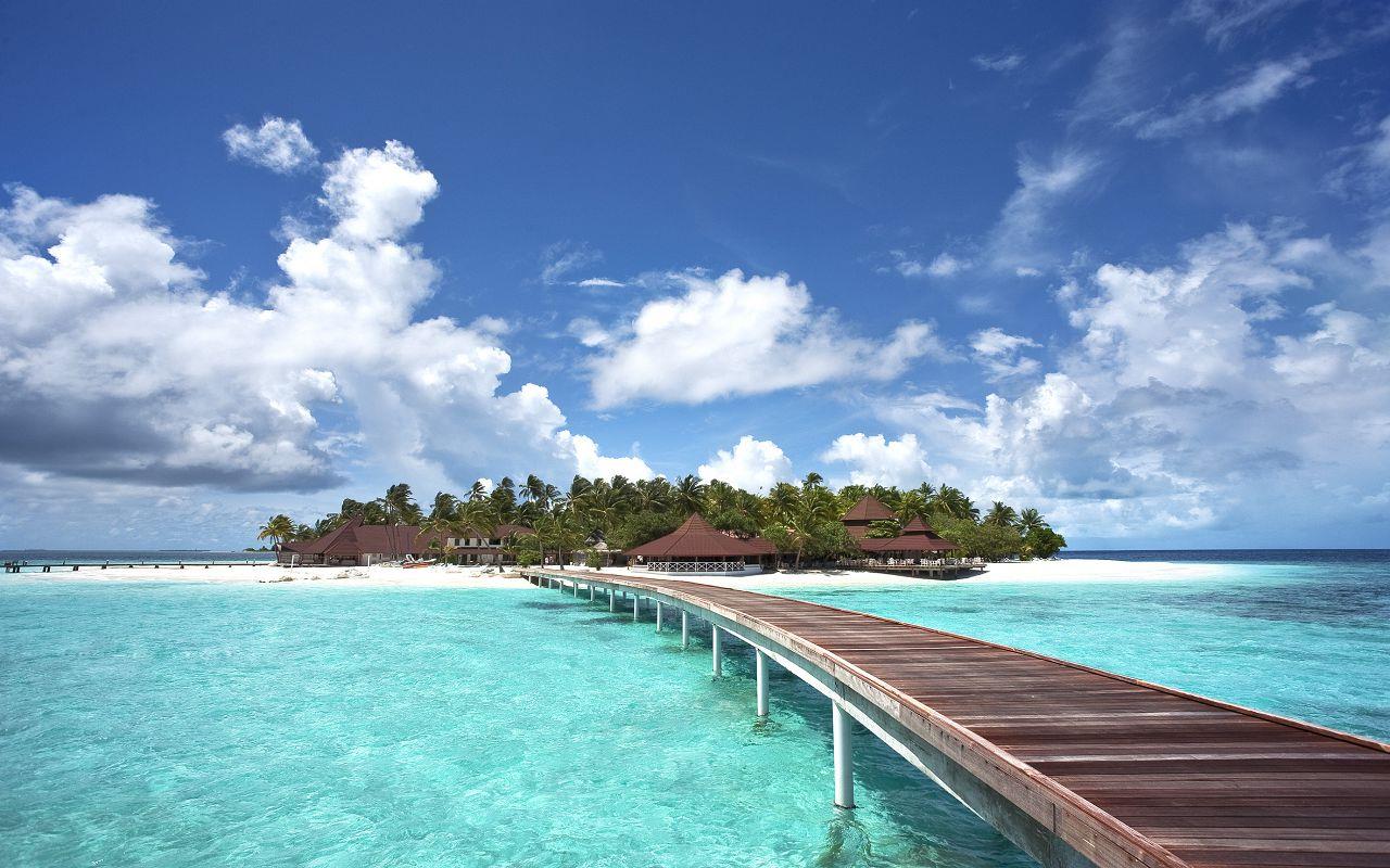 Diamonds Thudufushi Island 5*