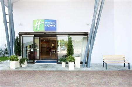 Holiday Inn Express Milan Malpensa Airport Somma Lombardo 3*