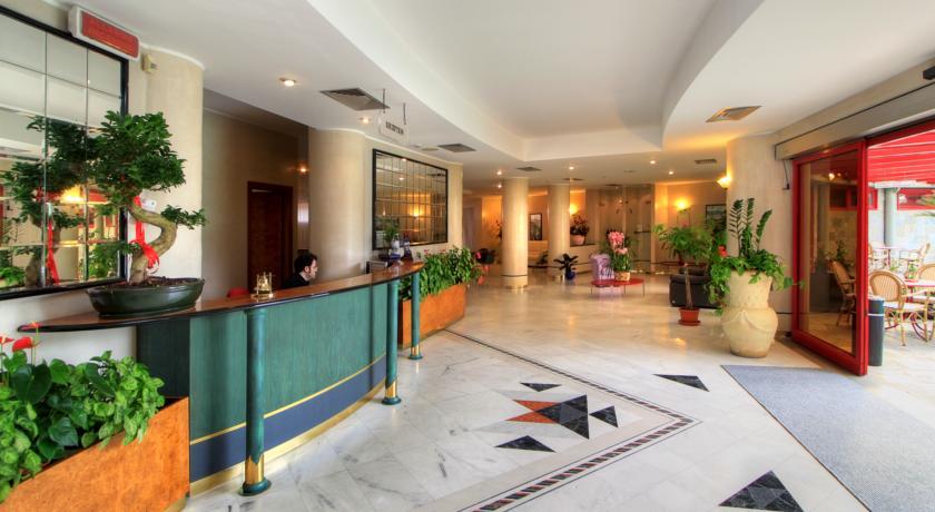 Туры в Appia Grand Hotel