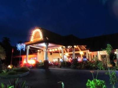 Graha Beach Sengigi Hotel 3*