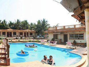 Alcove Resorts 3*