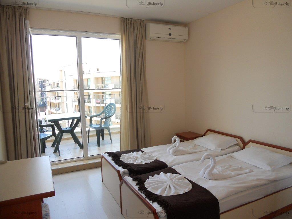 Blue Marine Apartments 3*