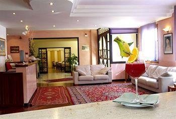Al Madarig Hotel 3*