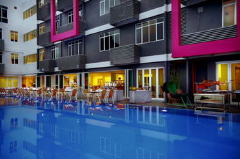 Fave Hotel Cenang Beach 4*