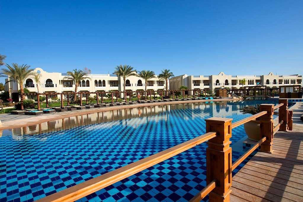 Sunrise Arabian Beach Resort 5*