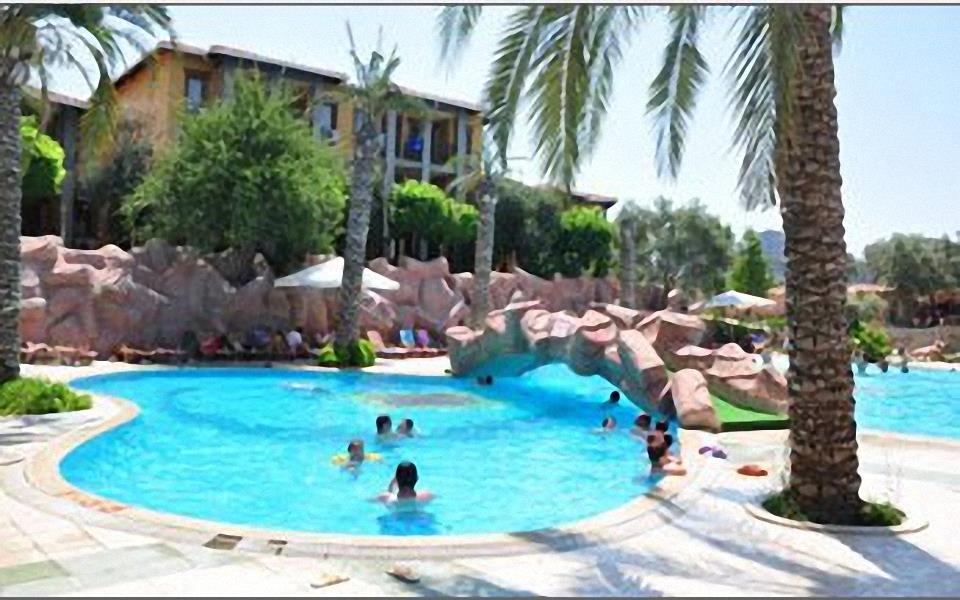 Holiday & Leisure Club 4*