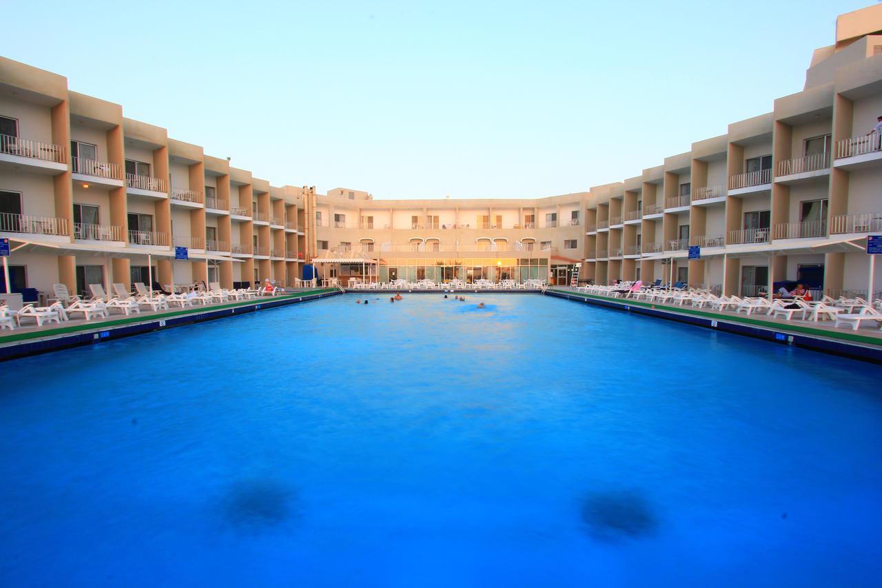 Sharjah Beach Hotel 3*