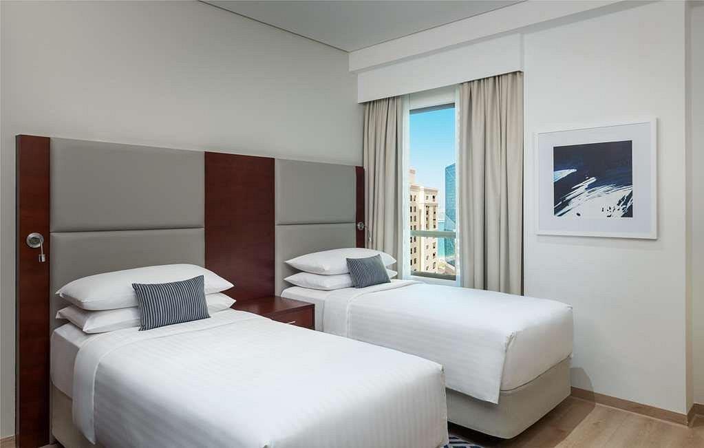 Delta Hotels Jumeirah Beach 4*