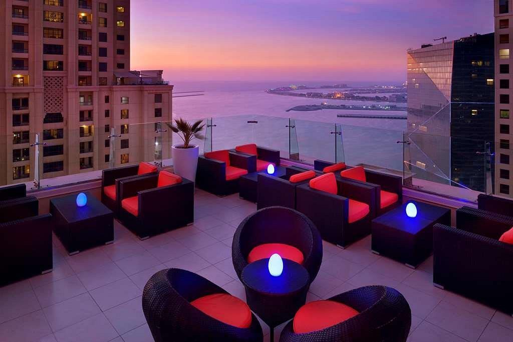 Delta Hotels Jumeirah Beach 4*