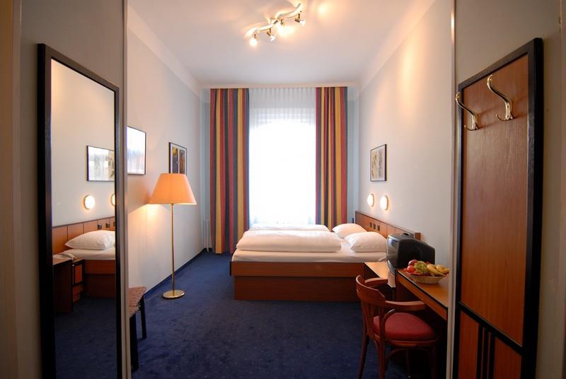 Hotel Drei Kronen 3*