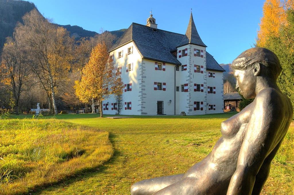 Schloss Prielau Hotel & Restaurant 4*