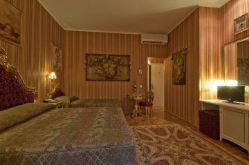 Domus Colosseo Hotel 3*