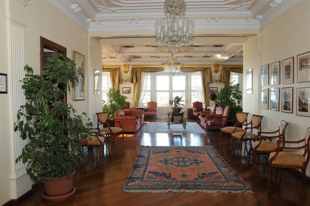 Merit Halki Palace Hotel 4*