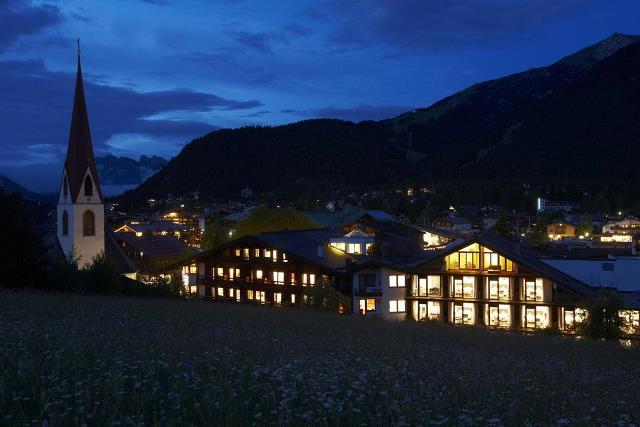 Alpenhotel ...fall in Love 4*