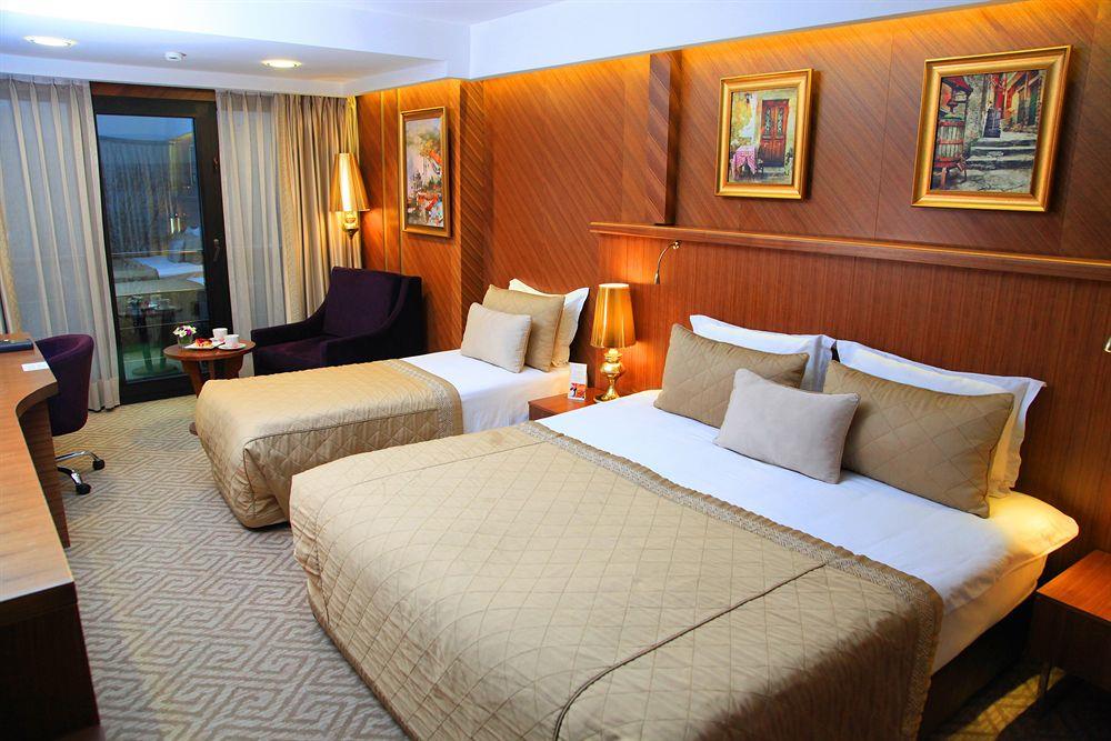 Nixon The Bosphorus Hotel 3*