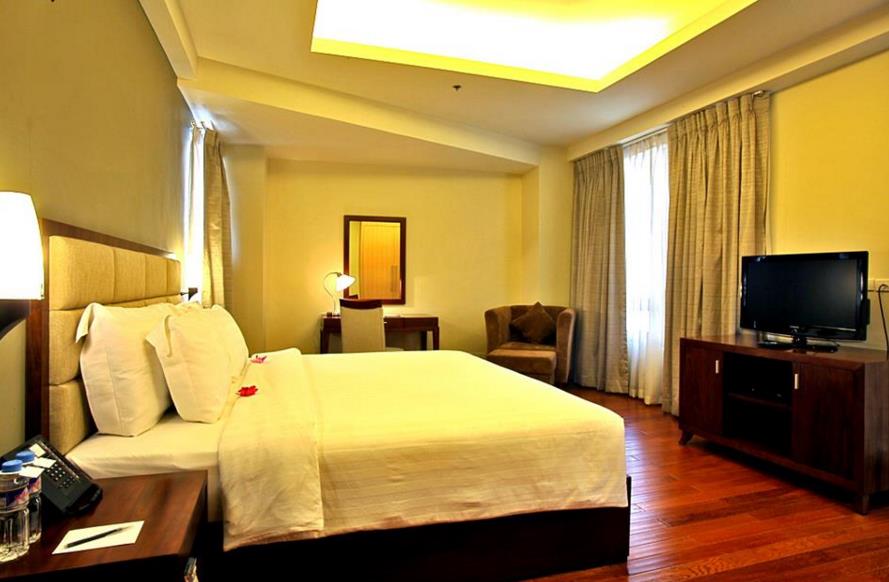 Armada Hotel Manila 4*