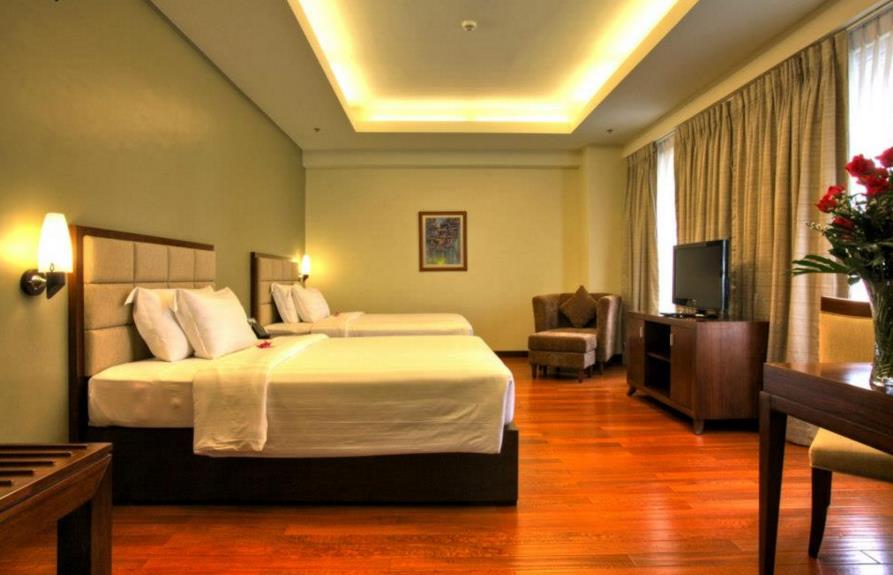 Armada Hotel Manila 4*