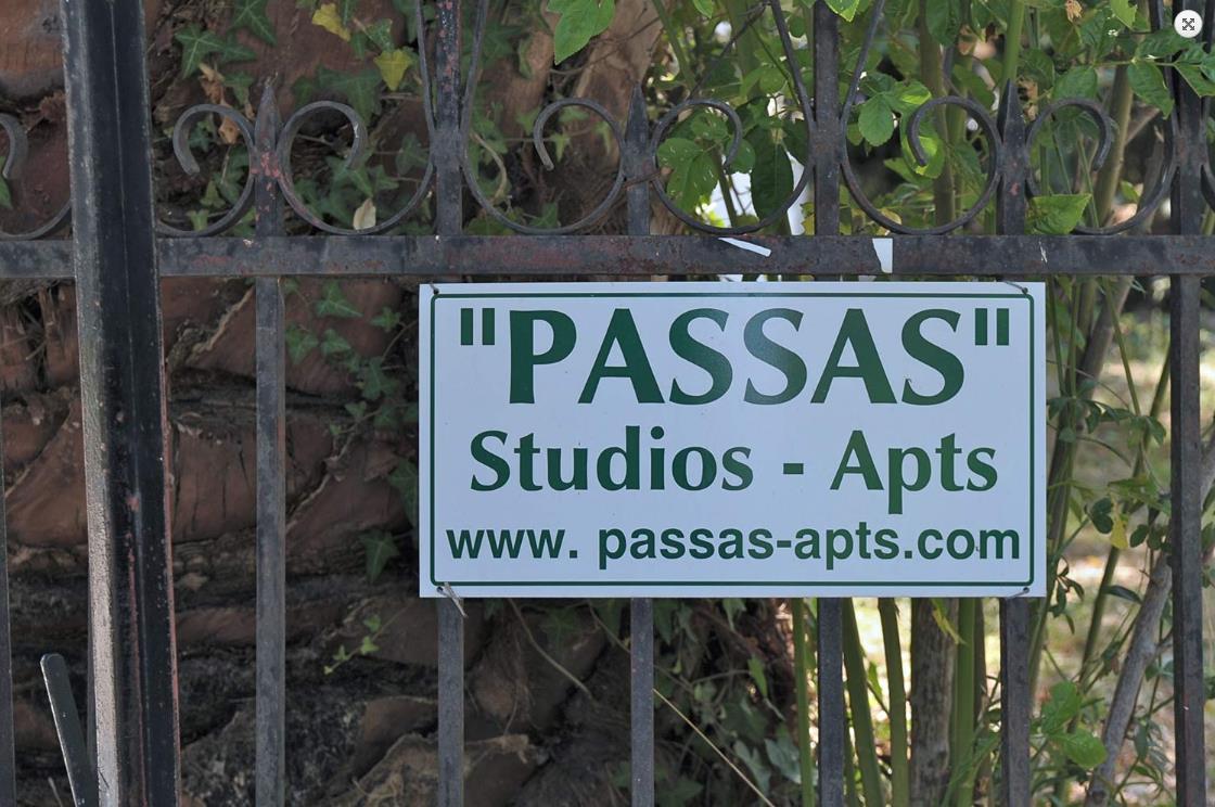 Passas Studios and Apartments