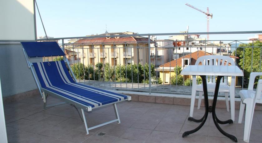 Residence Villa Azzurra 3*