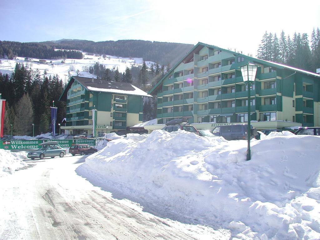 Alpine Club Apartments 0*