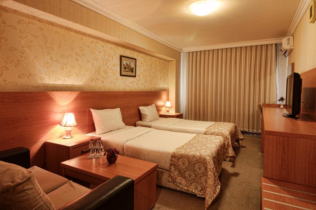 Tourist Hotel Baku 3*