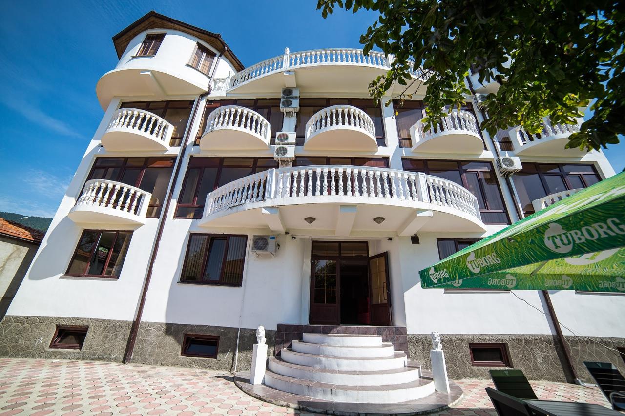 Абхазия 3 отель гагры
