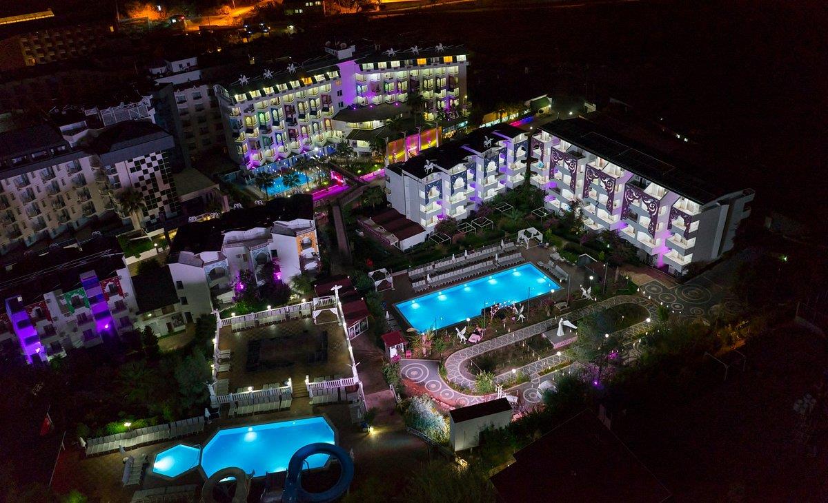 Club Hotel Anjeliq 4*