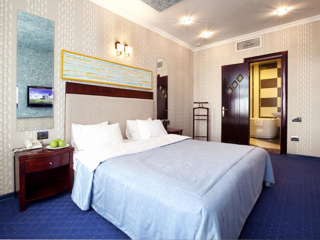 Dubai International Hotel 4*