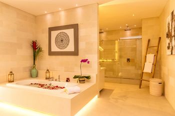 Mimosa Jimbaran Bali Villa 4*