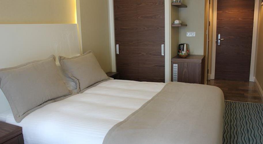 Aston Residence Hotel 3*