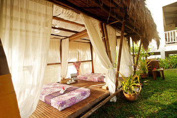 Asia Grand View Hotel 4*