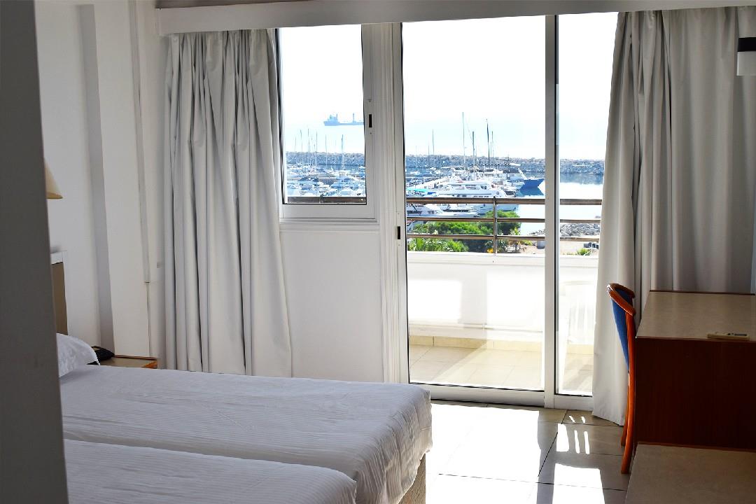 Sun Hall Beach Hotel Apartments 3*