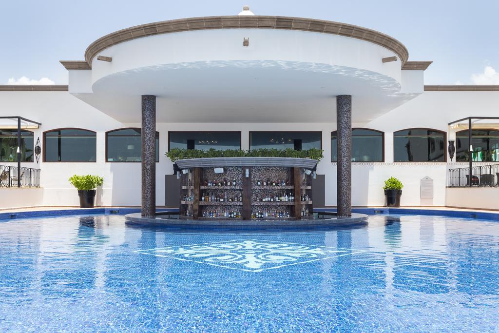 Туры в Grand Residences Riviera Cancun