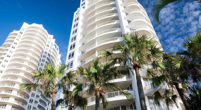 BreakFree Moroccan Surfers Paradise 3*
