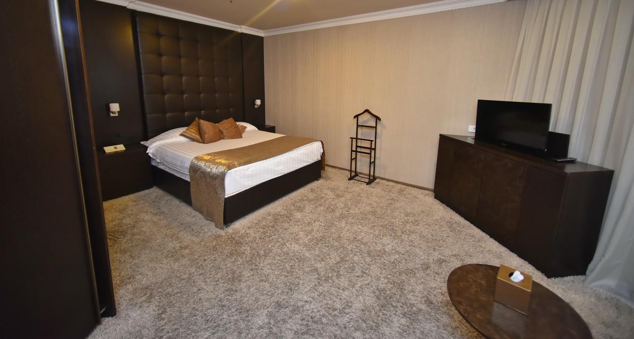 Imperial Palace Hotel 4*