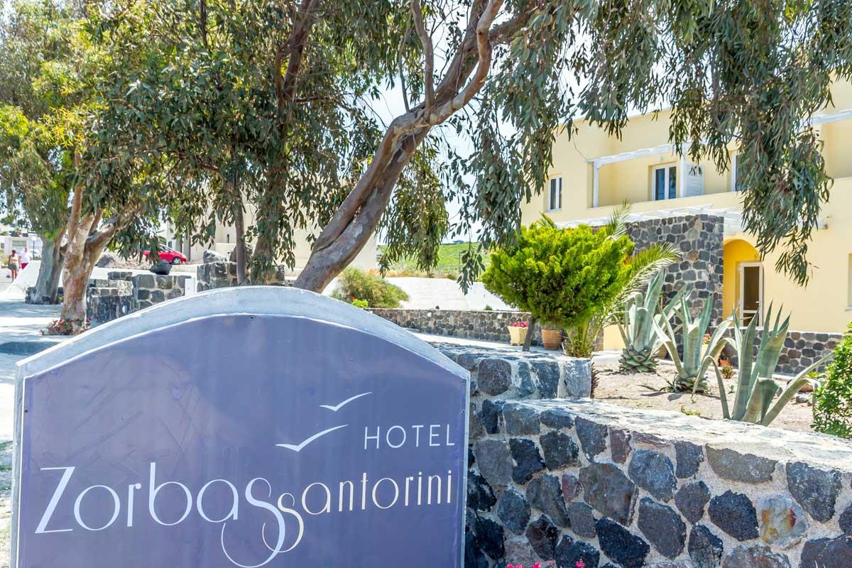 Туры в Zorbas Hotel Santorini