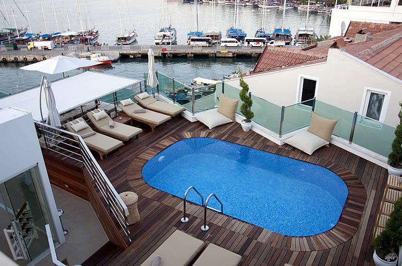 Alesta Yacht Hotel 4*
