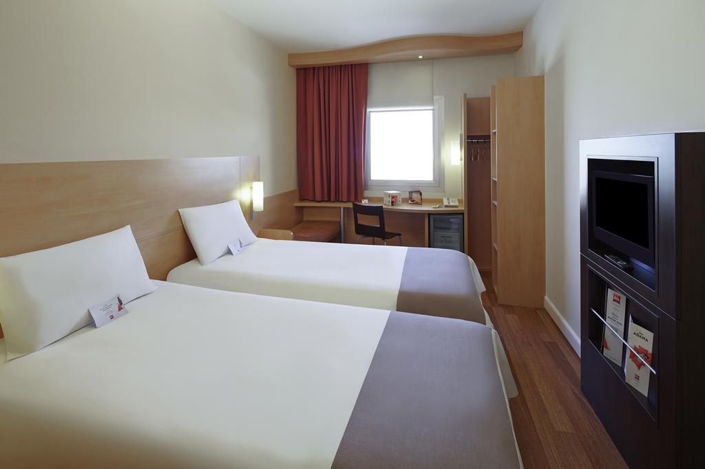 Ibis Bursa 3*