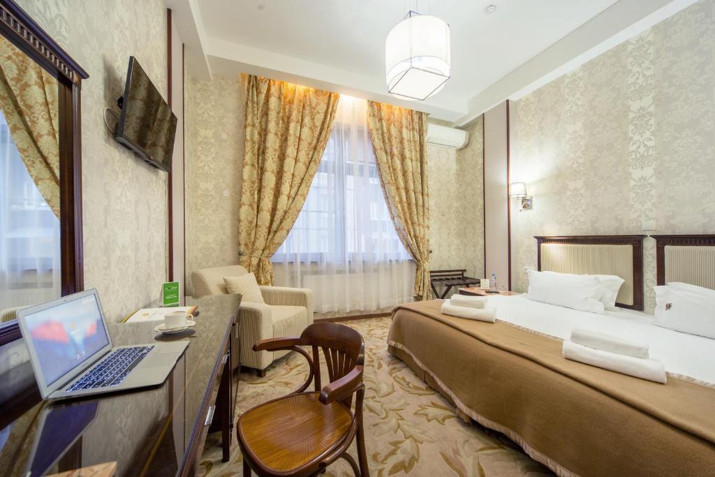 Happy inn на Воронежской 4*