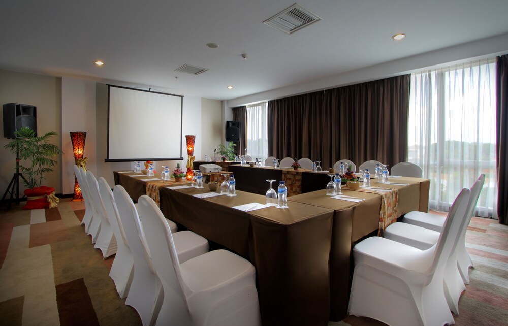 B Bali & Spa 4*