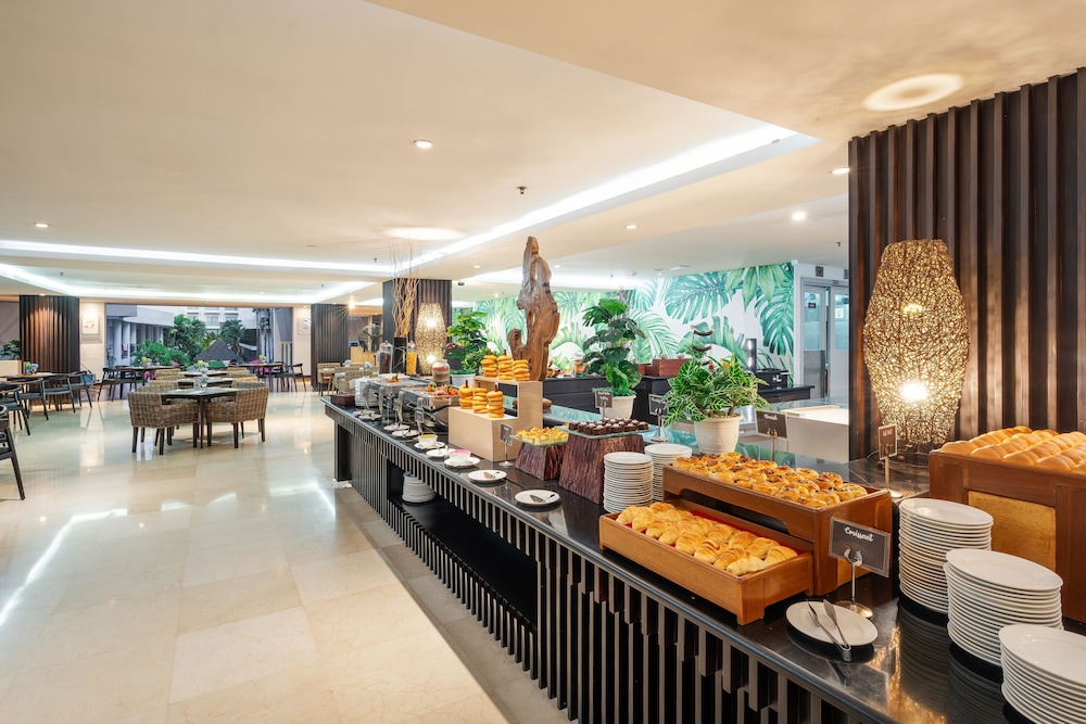 B Bali & Spa 4*