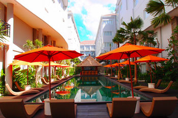 B Bali & Spa 4*