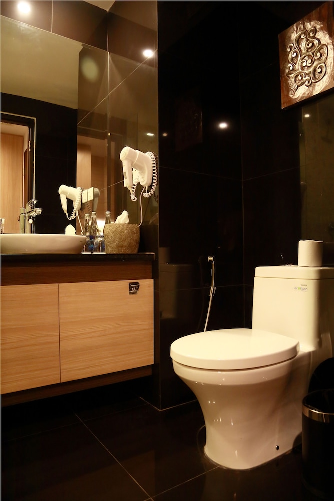 B Bali & Spa 4*