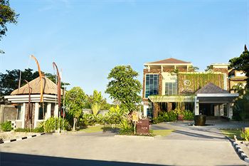 B Bali & Spa 4*